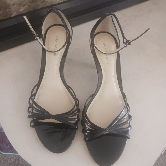 Ann Taylor Patent Leather‎ Ankle Strap Wedges - Picture 1 of 6